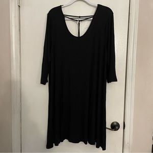 WANT AND NEED Women’s Black Sleeve Dress. Size 1X